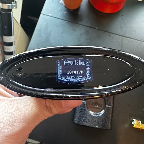 Yves Saint Laurent Black Opium intense ‘le Perfum’ 3.0oz 80% full - Picture 2 of 5